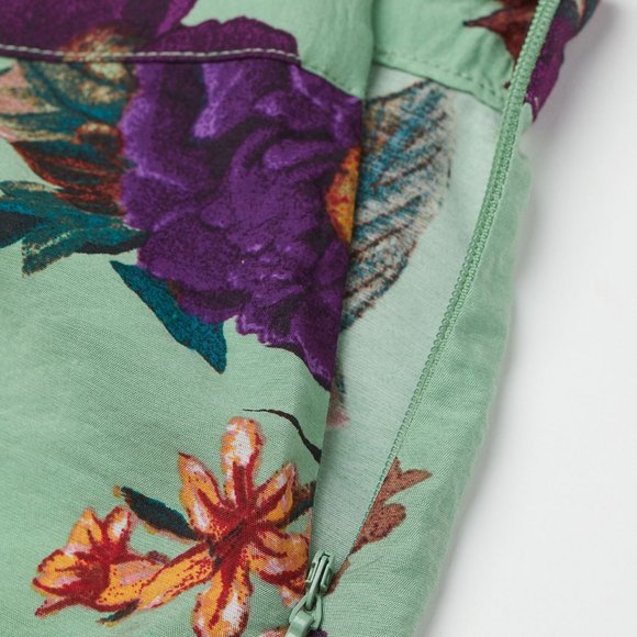 H&M Side-slit Satin Skirt - Picture 2 of 2